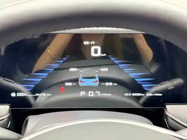 Roewe i5 — Фото автомобиля 11