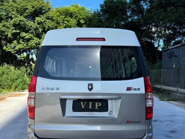 Jinbei New Hiace X30L — Фото автомобиля 5