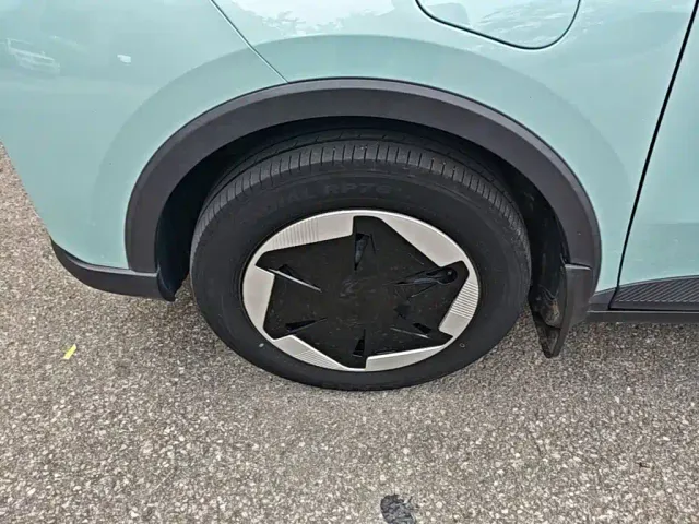 Geely Geometry E Firefly — Фото автомобиля 22