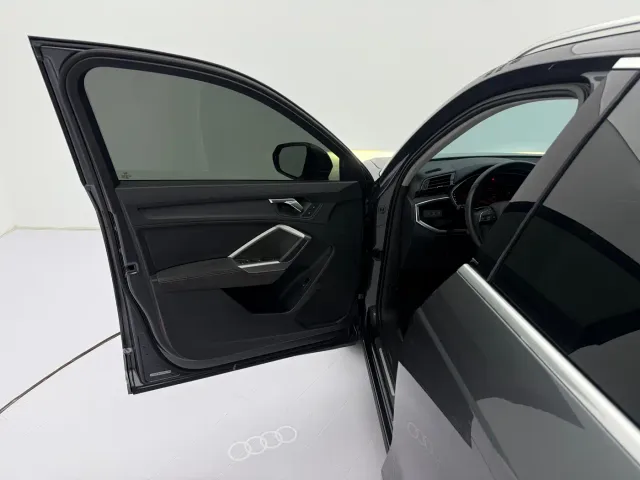 Audi Q3 — Фото автомобиля 23