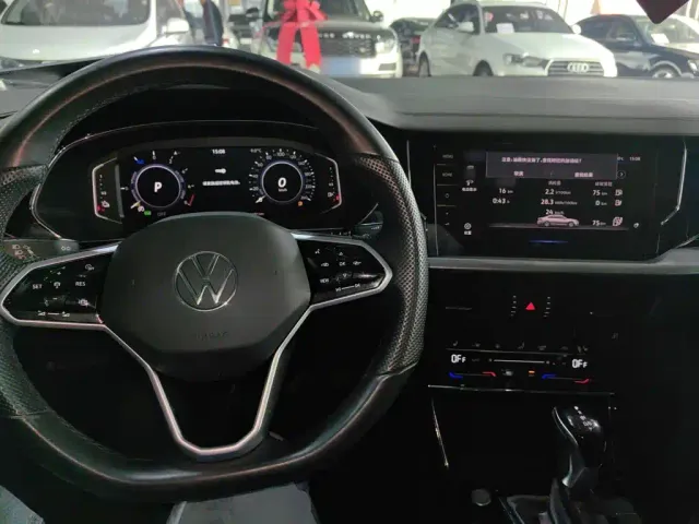 Volkswagen Passat — Фото автомобиля 5