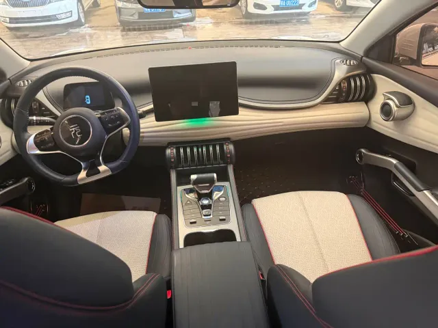 BYD Yuan PLUS — Фото автомобиля 9