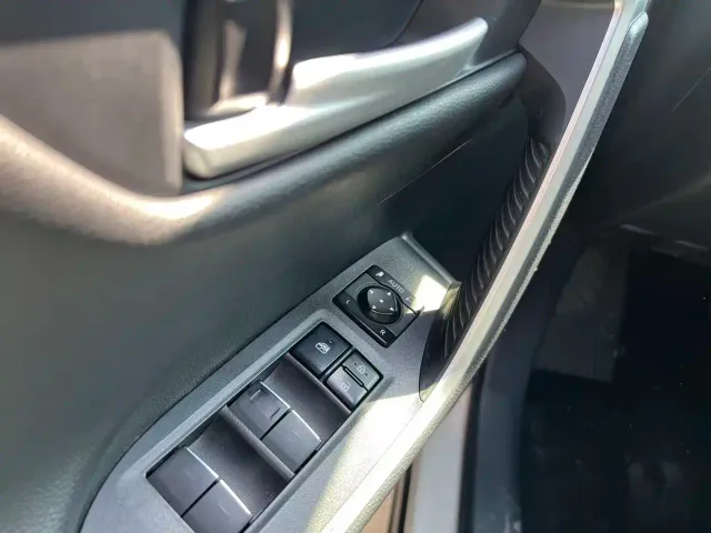 Toyota Wildlander — Фото автомобиля 10