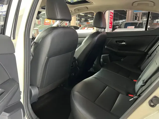 Nissan Sylphy — Фото автомобиля 5