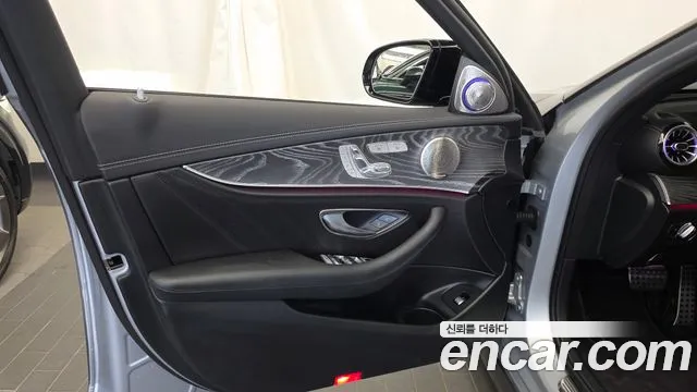 Mercedes-Benz E-Class W213 — Фото автомобиля 13