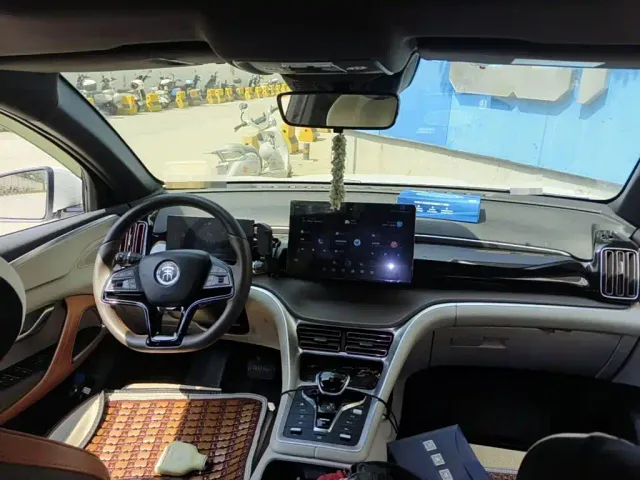 BYD Song Pro — Фото автомобиля 11