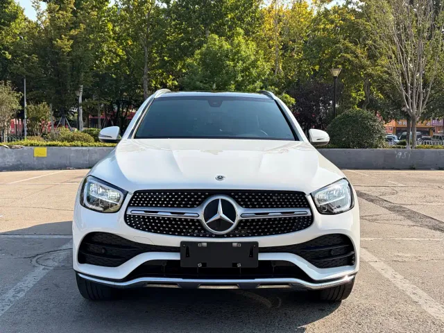 Фотография автомобиля — Mercedes-Benz GLC-Class