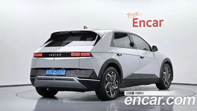 Hyundai Ioniq 5 — Фото автомобиля 2