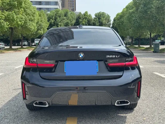 BMW 3 Series — Фото автомобиля 6