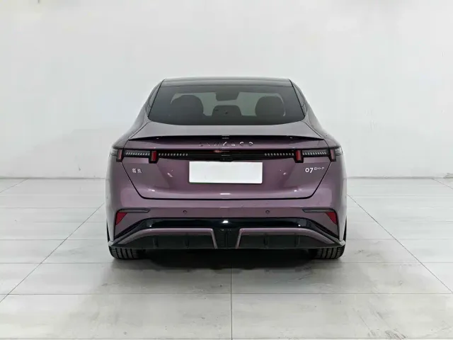 Lynk & Co 07 EM-P — Фото автомобиля 5