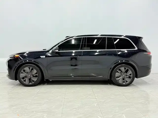 Li Auto L9 — Фото автомобиля 2