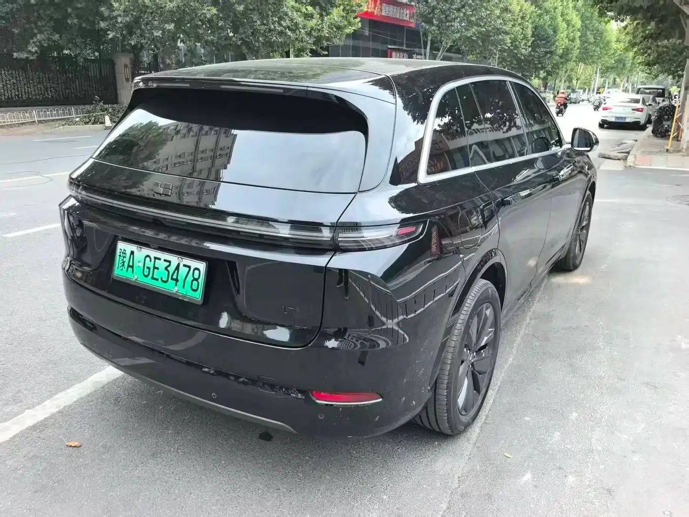 Li Auto Li Auto L7 2025 Max Smart Renewal Edition — Фото автомобиля 9