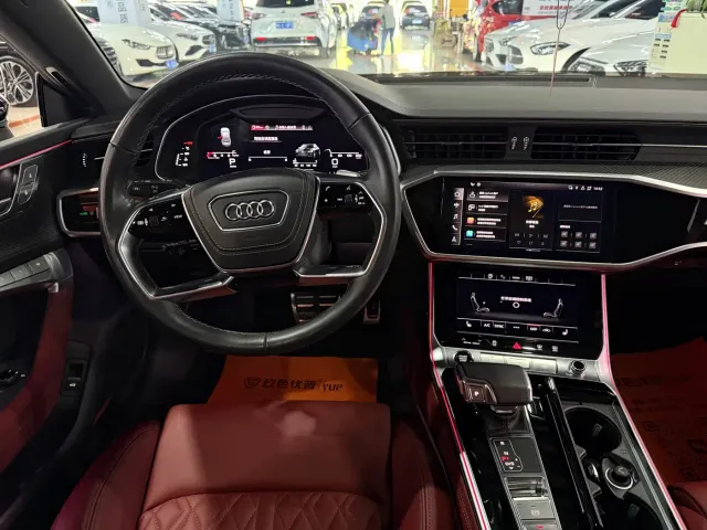 Audi Audi A7L 2024 45 TFSI quattro S-line Black Warrior Edition — Фото автомобиля 18