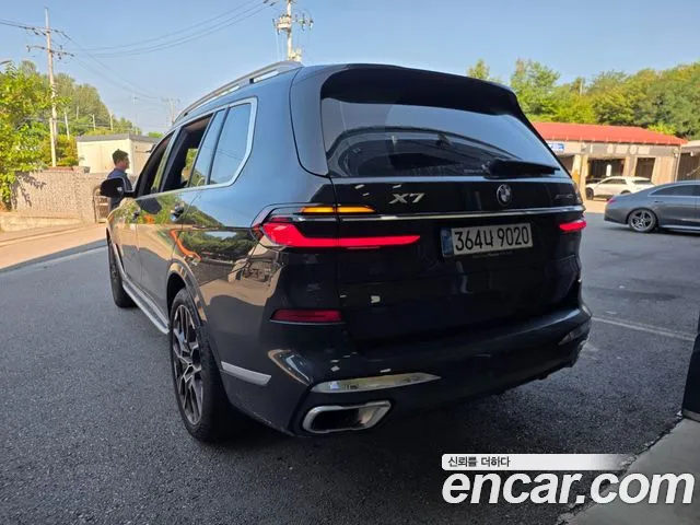 BMW X7 — Фото автомобиля 2