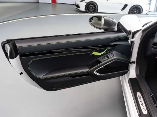 Porsche 718 — Фото автомобиля 15