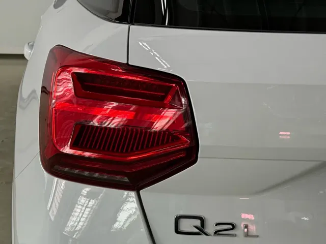 Audi Q2L — Фото автомобиля 11