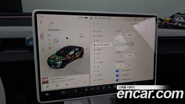 Tesla Model 3 — Фото автомобиля 17