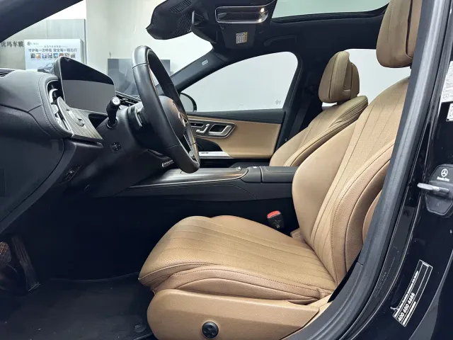 Mercedes-Benz E-Class — Фото автомобиля 10
