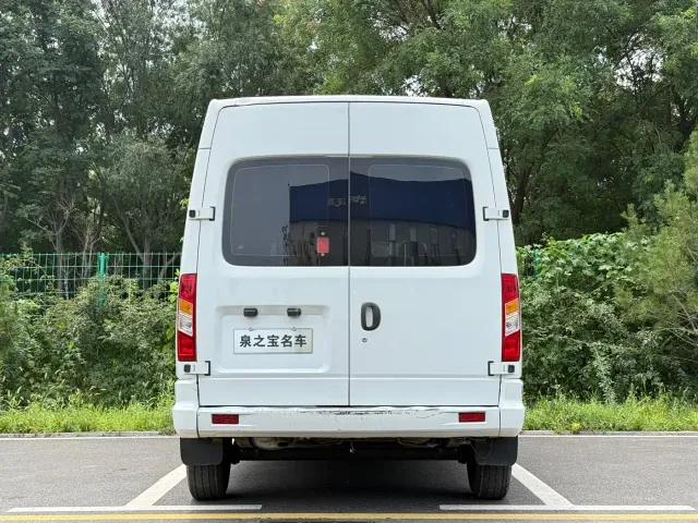 Maxus Xintu V80 — Фото автомобиля 7
