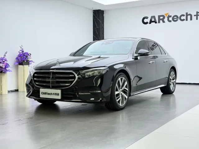 Фотография автомобиля — Mercedes-Benz E-Class
