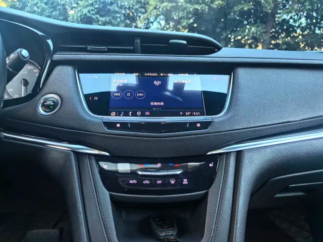 Cadillac XT5 — Фото автомобиля 20
