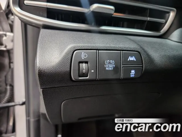 Hyundai AVANTE Modern — Фото автомобиля 14