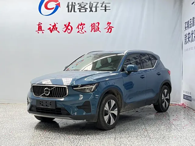 Фотография автомобиля — Volvo XC40