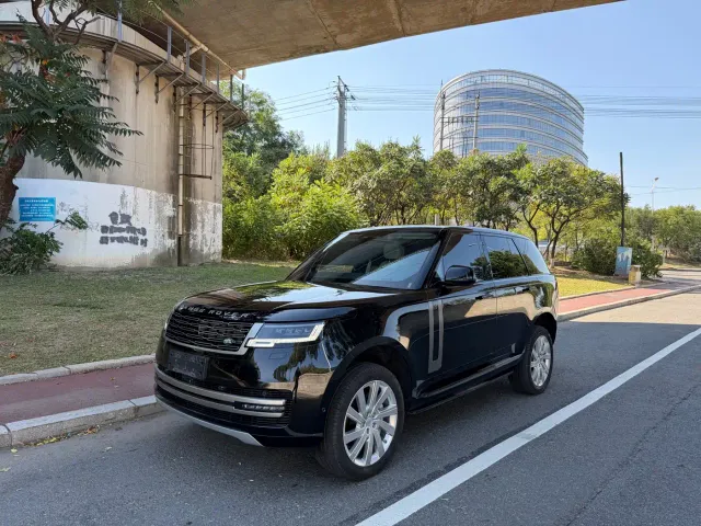 Фотография автомобиля — Land Rover Range Rover