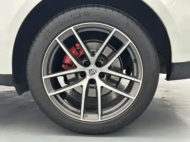 Porsche Macan — Фото автомобиля 16