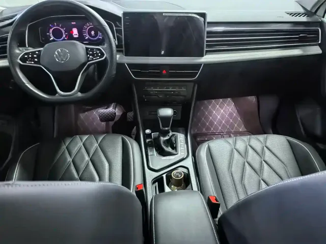 Volkswagen Tiguan L PHEV — Фото автомобиля 7