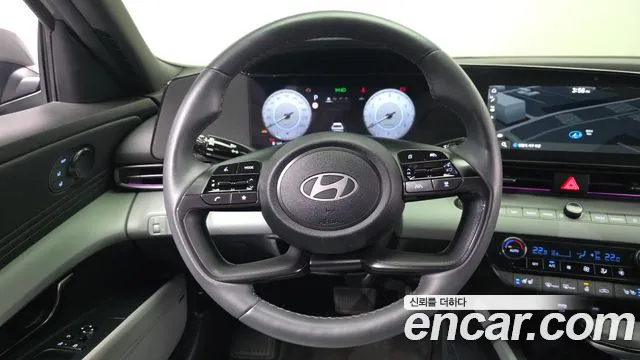 Hyundai AVANTE Новый Avante (CN7) — Фото автомобиля 13