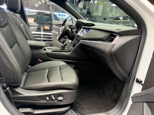 Cadillac XT5 — Фото автомобиля 21