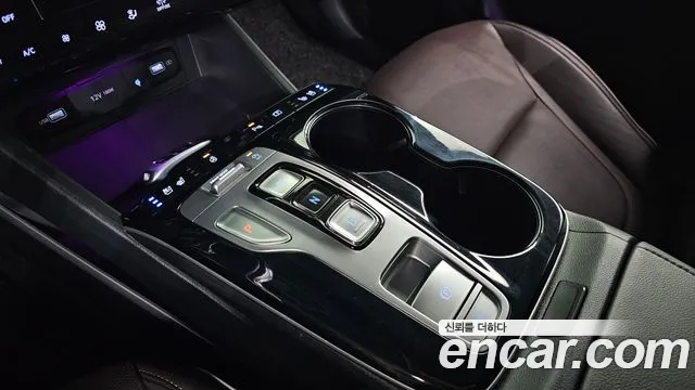Hyundai Tucson Tucson (NX4) Бензин 1.6 турбо 2WD — Фото автомобиля 9