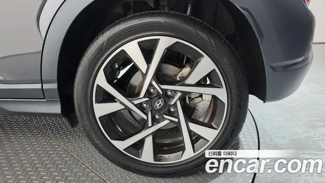 Hyundai Kona Новый Kona Бензин 1.6 турбо 2WD — Фото автомобиля 19