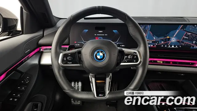 BMW i5 G60 — Фото автомобиля 20
