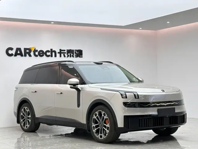 Lynk & Co 900 — Фото автомобиля 6