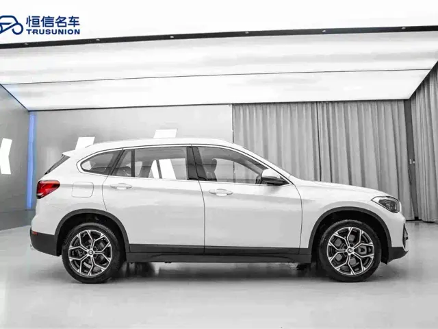BMW X1 — Фото автомобиля 4