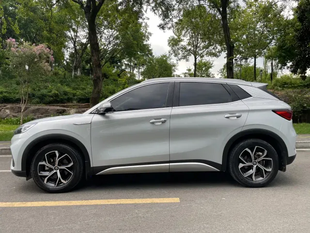 BYD Yuan PLUS — Фото автомобиля 4