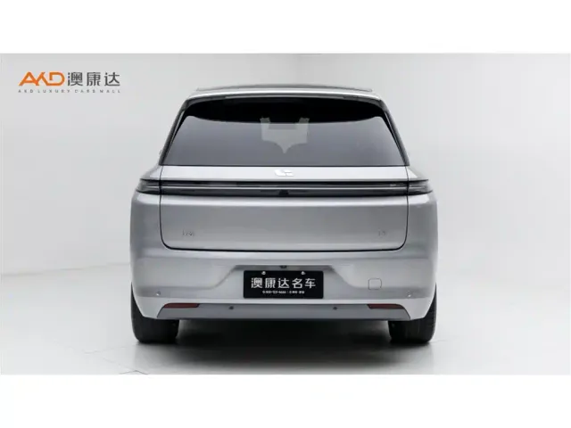Li Auto L8 — Фото автомобиля 4