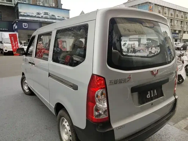 Wuling Rongguang S — Фото автомобиля 4