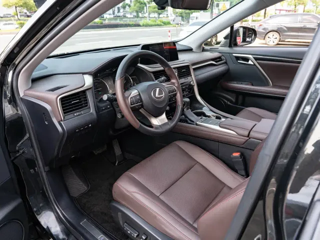 Lexus RX — Фото автомобиля 9