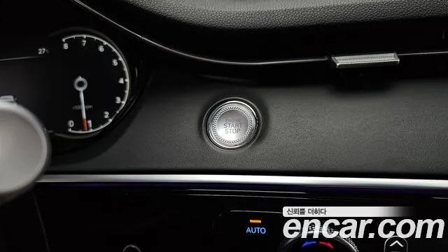 Genesis GV70 — Фото автомобиля 27