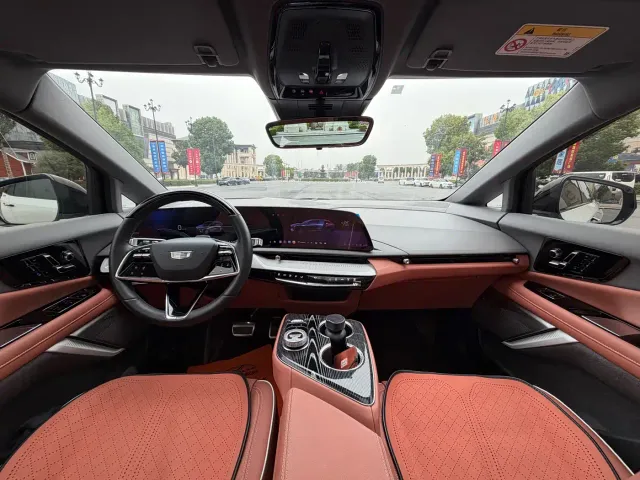 Cadillac Optiq — Фото автомобиля 11