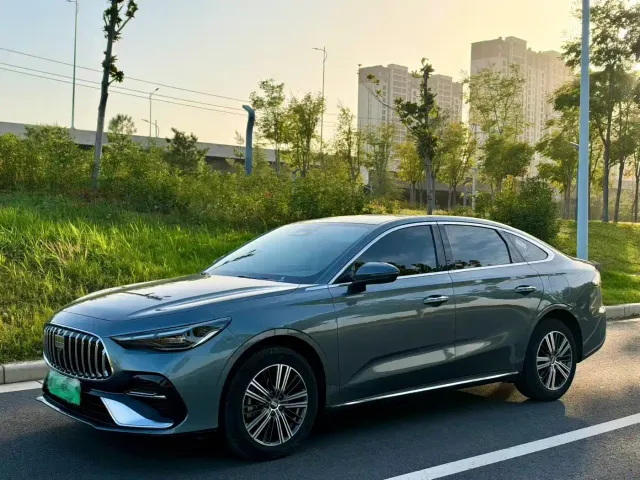 Фотография автомобиля — Geely Galaxy Stellar 6