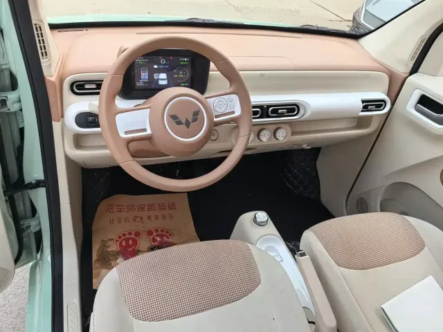 Wuling Hongguang Mini EV — Фото автомобиля 8