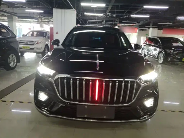 Hongqi HS5 — Фото автомобиля 2