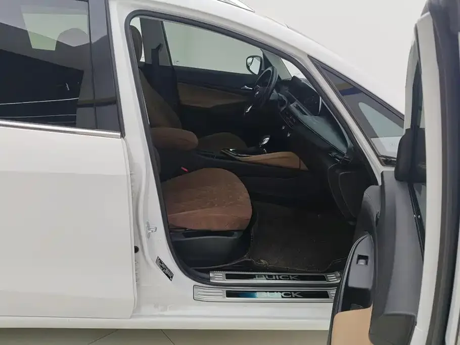Buick Buick GL6 2021 323T Mild Hybrid Connected Luxury — Фото автомобиля 8
