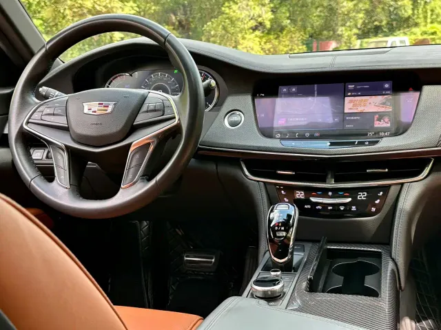Cadillac CT6 — Фото автомобиля 8