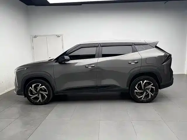 Geely Boyue — Фото автомобиля 8