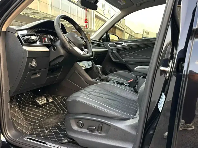 Volkswagen Tiguan L — Фото автомобиля 5